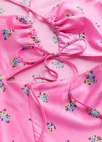 Розовое кэжуал платье H&M с цветочным принтом