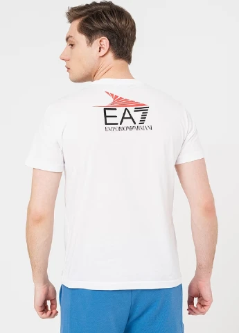 Белая футболка EA7