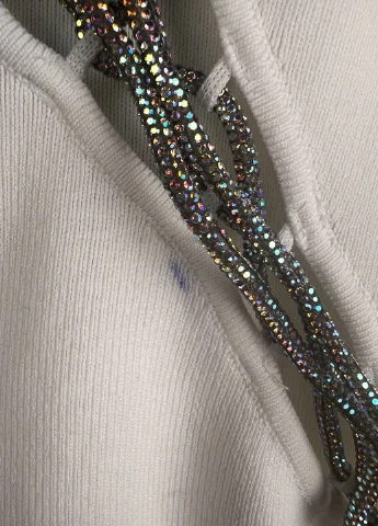 Белое платье деффект Bershka