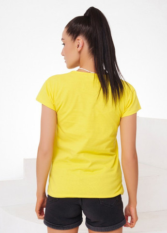 Желтая летняя желтая хлопковая футболка с надписями Magnet