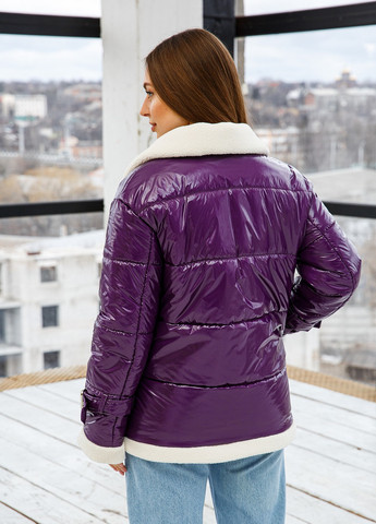 Фіолетова демісезонна куртка MN