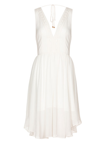 Белое коктейльное шифоновое платье с глубоким декольте клеш, с открытой спиной, а-силуэт Finders Keepers однотонное