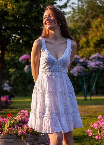 Белое пляжное платье а-силуэт COTTON однотонное