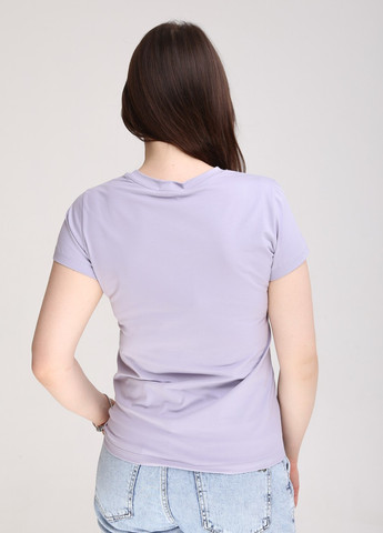 Фиолетовая всесезон футболка женская фиолетовая приталенная с принтом птицы с коротким рукавом JEANSclub Приталенная