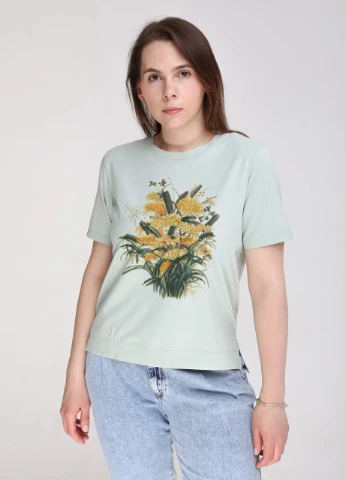 Футболка женская зеленая прямая с цветами JEANSclub Прямая - (259793948)