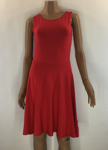 Красное кэжуал платье клеш Tamaris однотонное