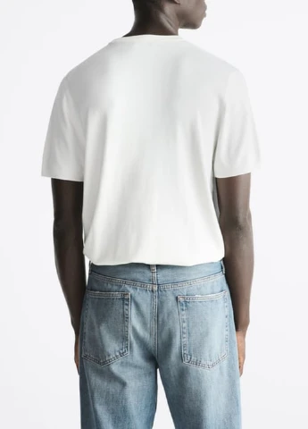 Молочна футболка Zara
