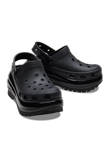 Черные сабо на высокой платформе Crocs на высоком каблуке