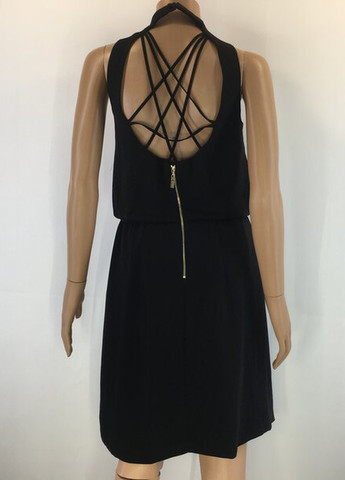 Черное коктейльное платье Mangano однотонное
