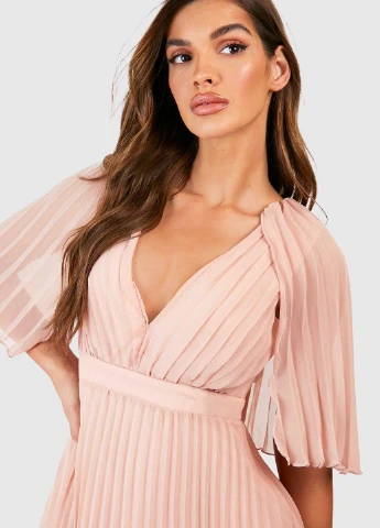 Рожева сукня Boohoo