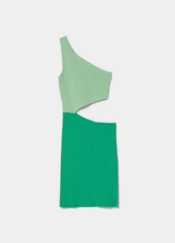 Зеленое платье Bershka