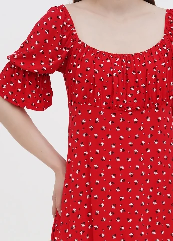 Червона сукня Boohoo
