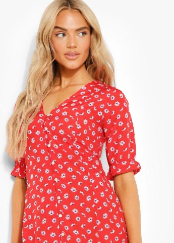 Червона сукня Boohoo