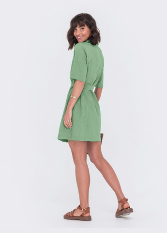 Зеленое короткое платье-рубашка из льна зеленое Dressa