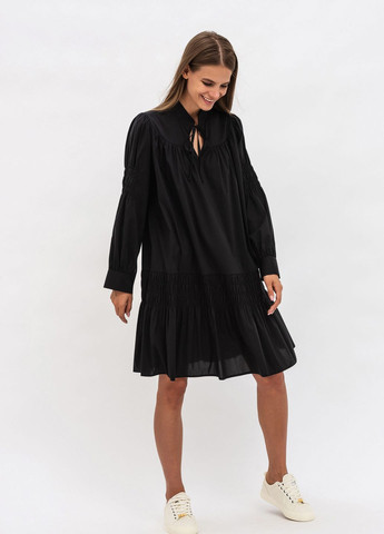 Черное деловое платье Lesia однотонное