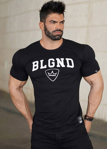 Чорна красива футболка з коротким рукавом MCET