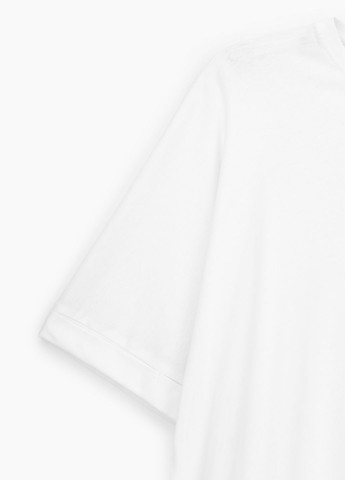 Белая летняя футболка Kuzey