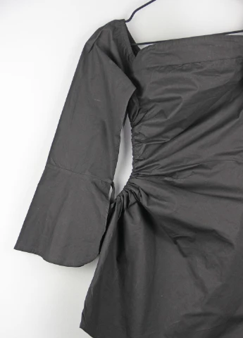 Черное платье Boohoo
