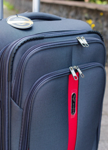 Чемодан M Wings (260133350)