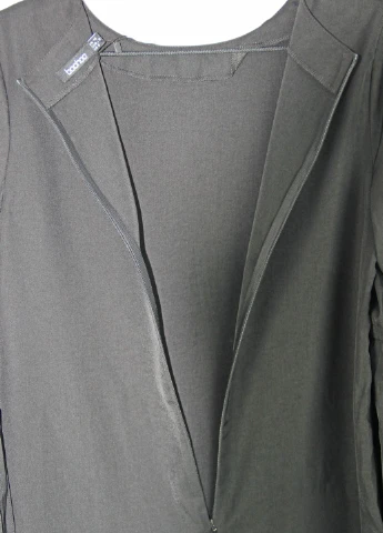 Черное платье Boohoo