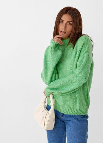 Салатовий зимовий светр жіночий однотонний вільного фасону салатовий колір l Lurex