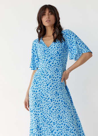 Голубое платье-миди с короткими расклешенными рукавами Lurex