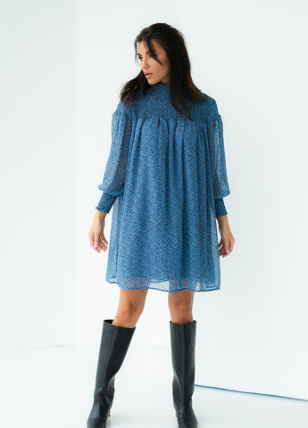 Синя шифонова сукня міді з коміром стійкою Hot Fashion