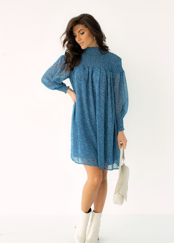 Синя шифонова сукня міді з коміром стійкою Hot Fashion