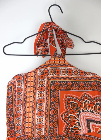 Коричнева сукня Boohoo
