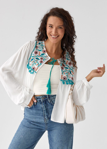 Молочная демисезонная женская блуза-накидка с вышивкой Lurex