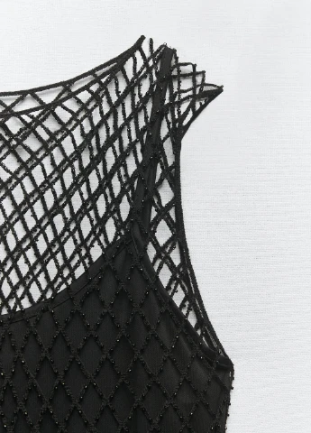 Черное пляжное платье Zara с геометрическим узором