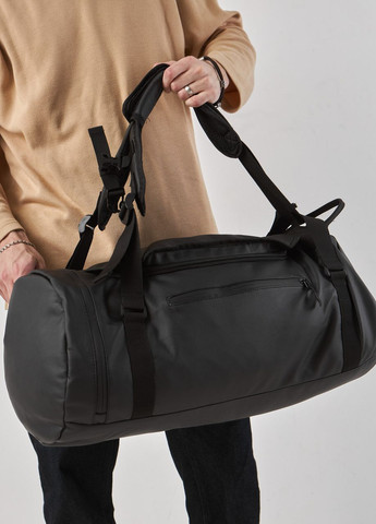 Сумка-рюкзак бочка чорна з кишенею для взуття 37L на 3 відділення No Brand сумка barrel (260396282)