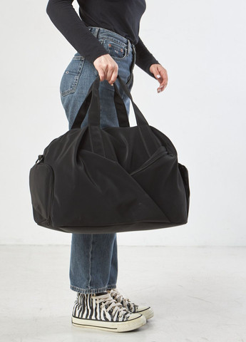 Спортивна сумка жіноча для спортзалу, тренувань або в дорогу 30L No Brand x (260396299)