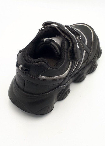 Черные всесезонные кроссовки BBT