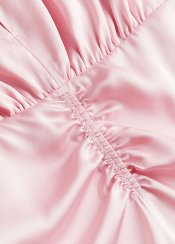 Светло-розовое деловое платье H&M однотонное