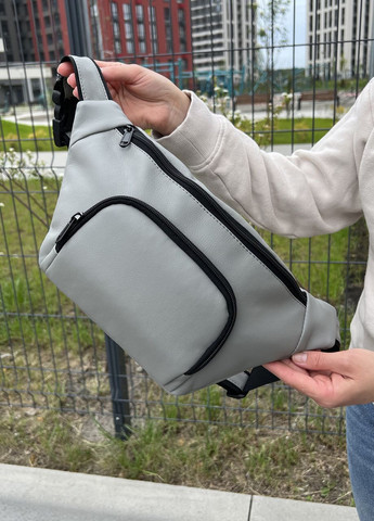 Жіноча нагрудна сумка-бананка, слінг-сумка практична і стильна в сірому кольорі No Brand tender (260517652)