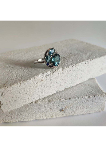 Срібна каблучка з топазом Лондон Блю 3.014ct Silver Breeze (260518159)