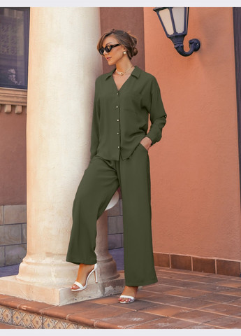 брючный костюм с рубашкой темно-зеленый Dressa (260616827)