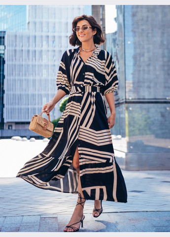 Черное длинное платье черного цвета с принтом Dressa