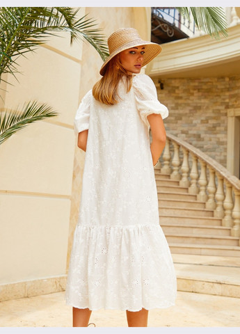 Белое белое платье из прошвы прямого кроя Dressa