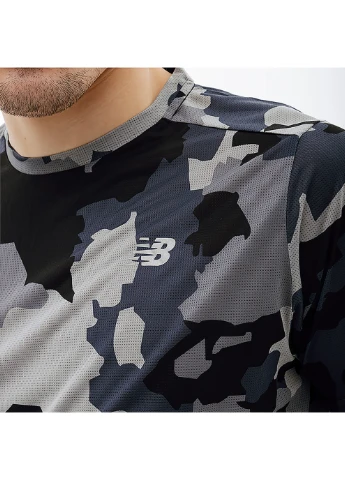 Комбінована чоловіча футболка printed accelerate різнокольоровий New Balance