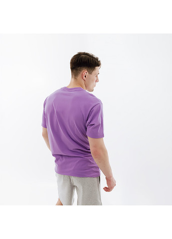 Фіолетова чоловіча футболка hoops graphic фіолетовий New Balance