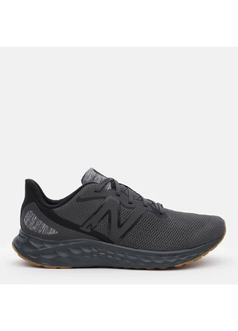 Чорні кросівки чол. arisні v4 чорний демісезон New Balance