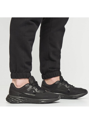Черные демисезонные мужские кроссовки revolution 6 nn черный Nike