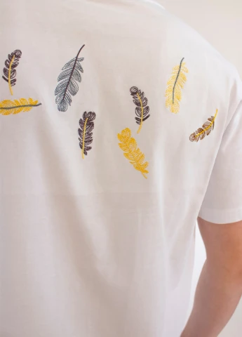 Біла чоловіча футболка feathers white xl (28971935) No Brand