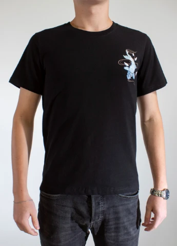 Черная футболка blue lotus black (28972645) No Brand