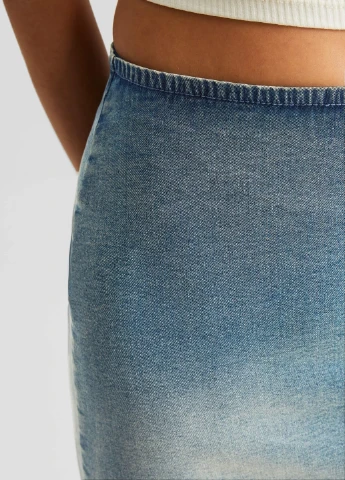 Синяя повседневная однотонная юбка Bershka