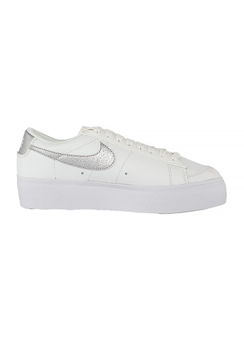 Белые демисезонные женские кроссовки w blazer low platform ess белый Nike