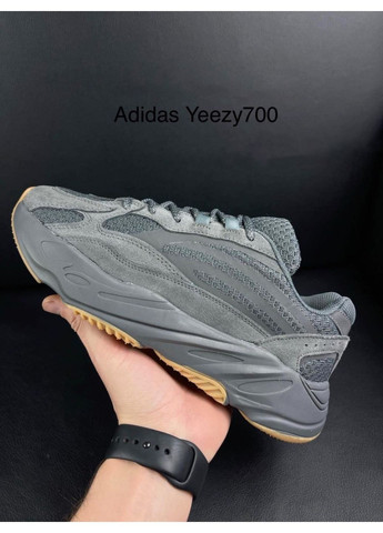 Серые демисезонные мужские кроссовки yeezy 700 серые «no name» adidas Yeezy 709
