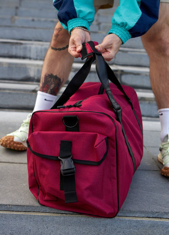 Спортивна/дорожня велика сумка 50L на 3 відділення, багряний колір No Brand сумка xl (261326419)